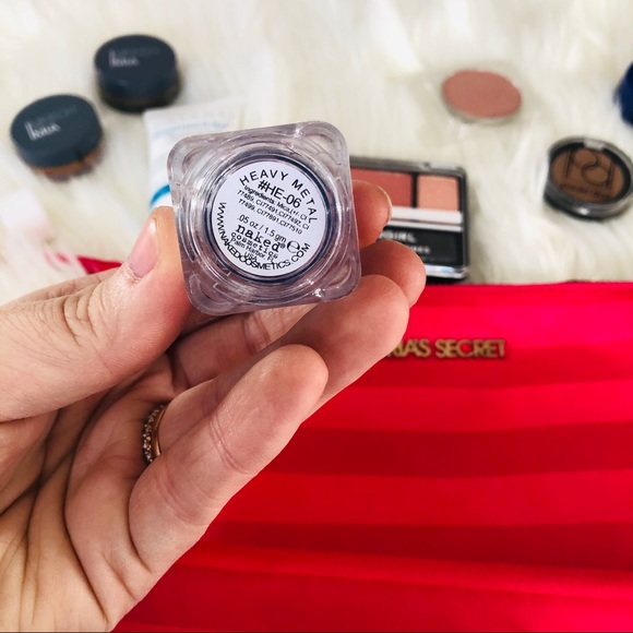 Makeup Sample Bundle - Picture 4 of 7